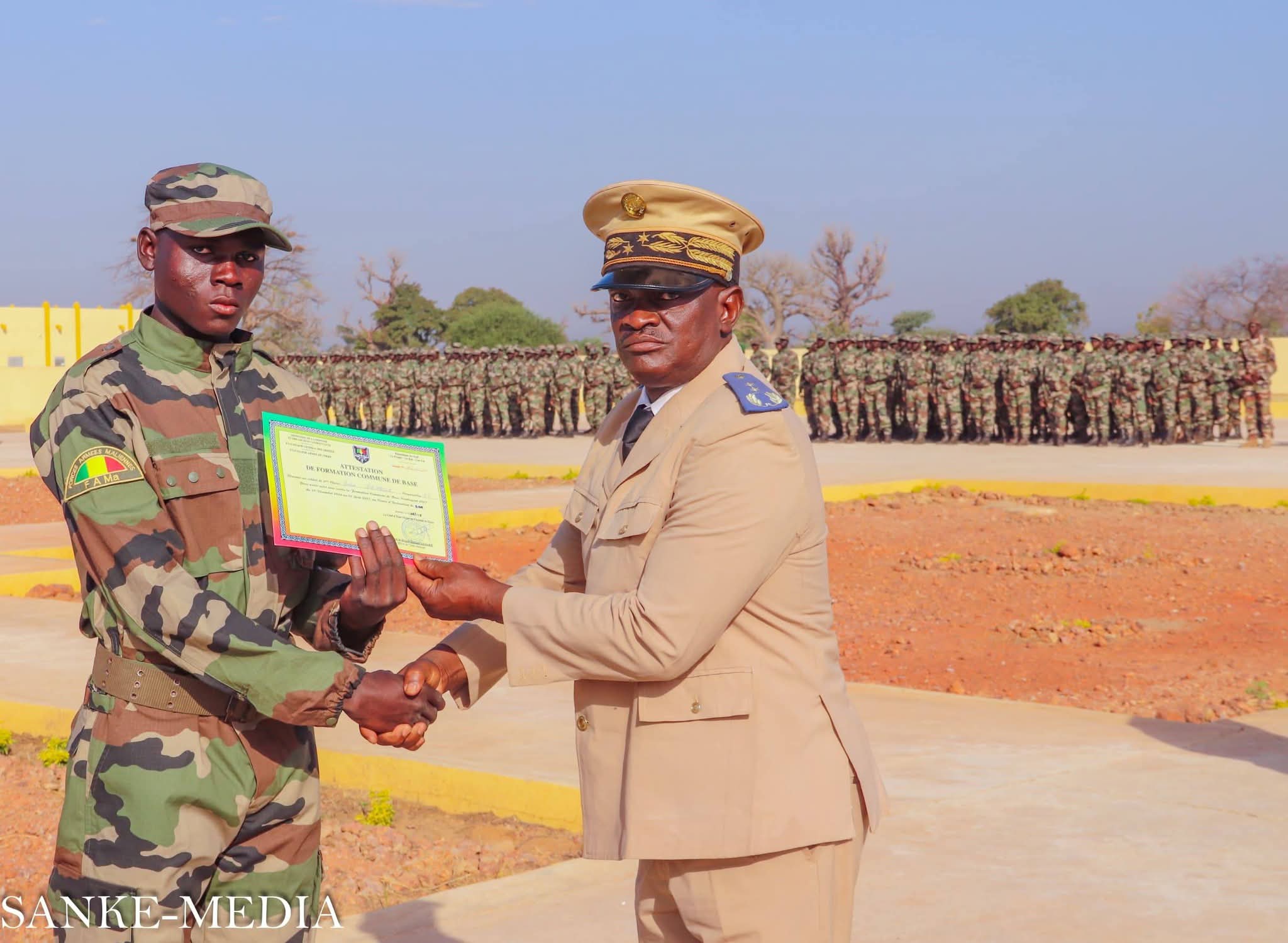 San: Fin de formation de 800 jeunes soldats