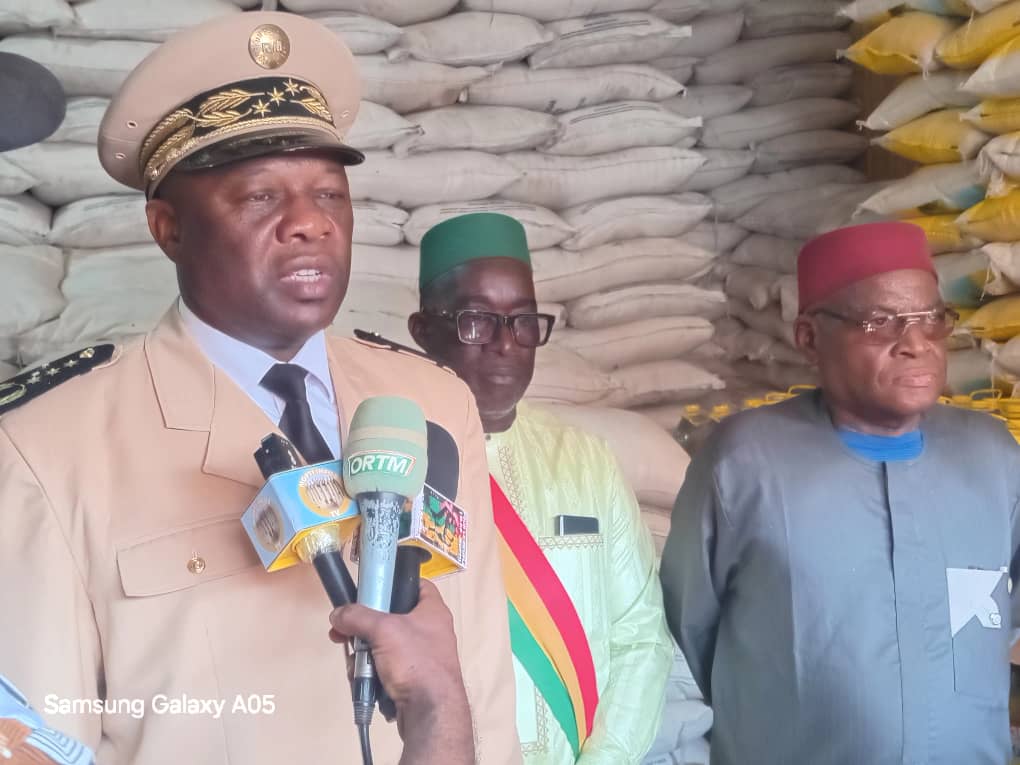 Mopti : Le gouverneur constate sur le terrain l’approvisionnement et la stabilité des prix des produits sur les marchés