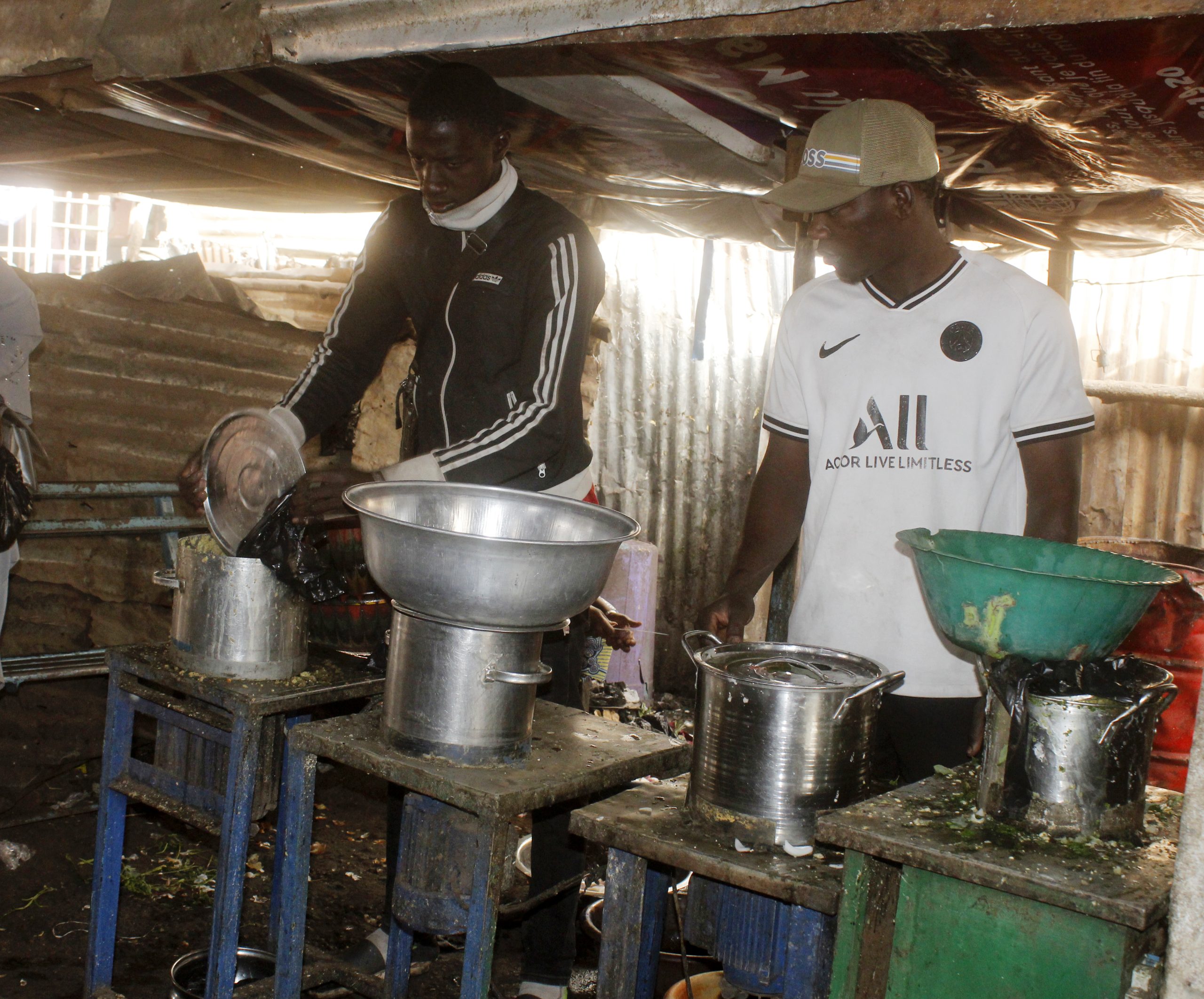 Moulin de mixage de Légumes et de Fruits dans les marchés de Bamako : Une technologie malienne de haute portée