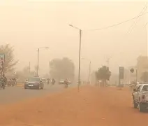 Burkina Faso : une importante nappe de poussière recouvre Ouagadougou et alerte nationale émise