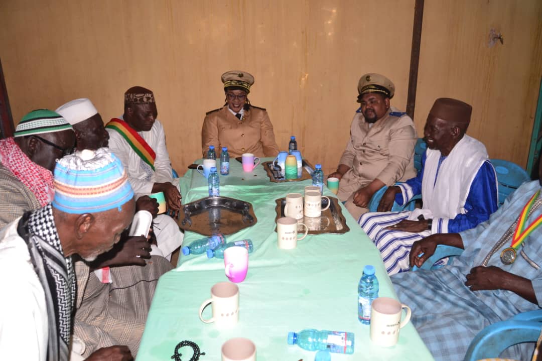 Dioila :  La gouverneure organise une rupture collective à la grande Mosquée de Bolinana