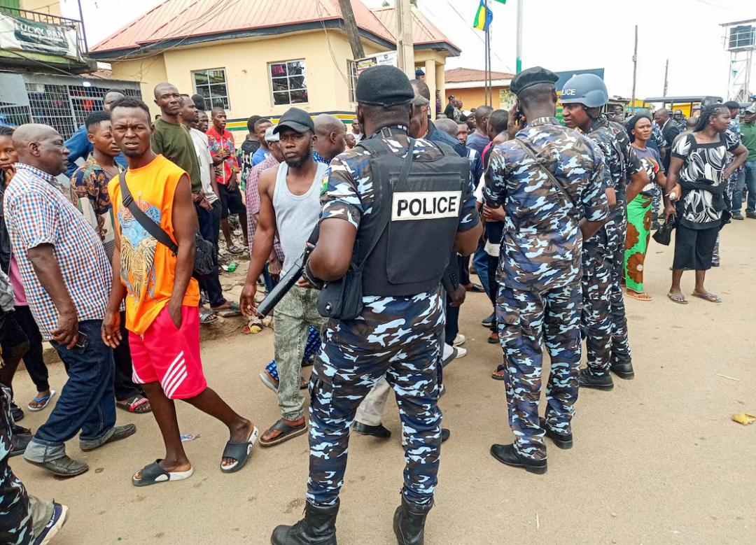 Nigeria : Au moins 30 morts dans une attaque des hommes armés contre une communauté universitaire