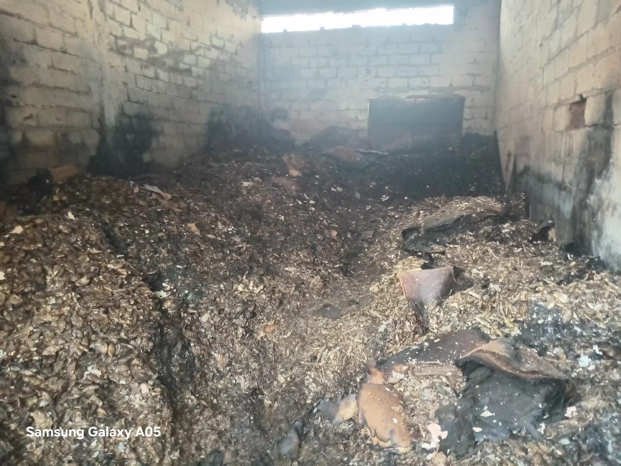 Mopti : Un Incendie au Port de Pêche, sans perte en vie humaine, a ravagé une partie importante des installations commerciales