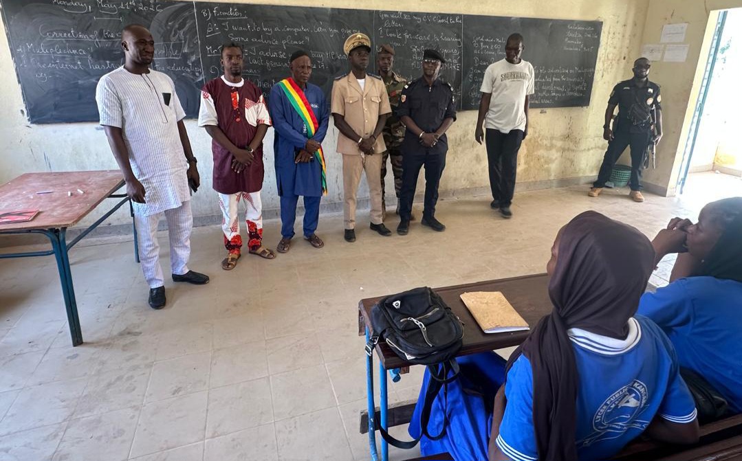 Kangaba : Le préfet sensibilise les candidats du lycée public