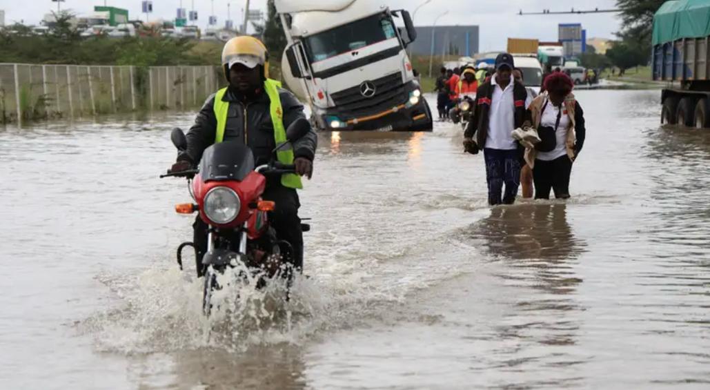 Kenya : 18 morts dans des glissements de terrain et inondations liés aux fortes pluies