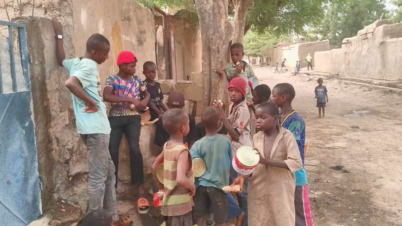 Société : la mendicité des enfants à Nioro du Sahel, une préoccupation majeure
