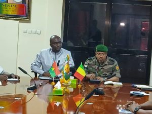 Mali : Le ministre Daoud Aly Mohamedine échange avec son homologue burkinabè