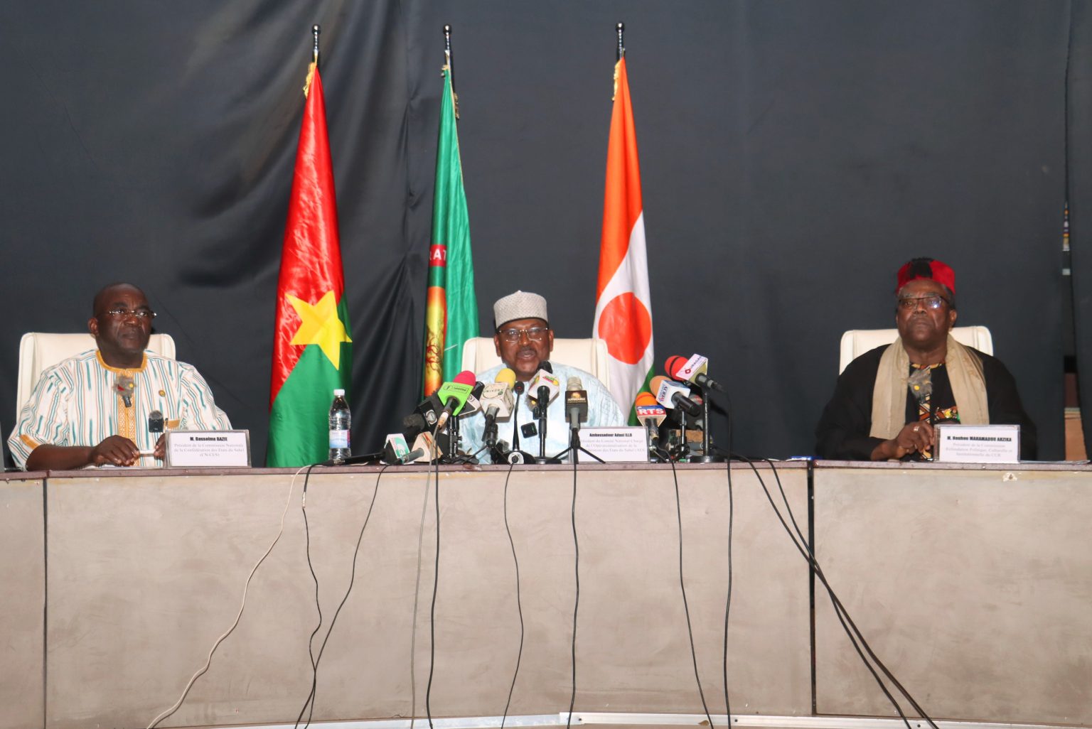 AES : La bataille pour la conquête de la souveraineté, au centre d’une rencontre à Niamey