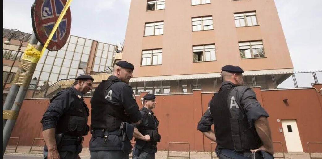 Italie : huit suspects interpellés dans une affaire de trafic de migrants entre l’Algérie, l’Italie et la France