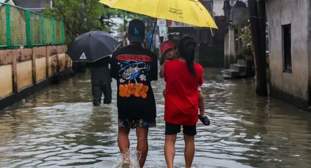 Actualité : Des inondations et des glissements de terrain ont fait au moins 12 morts aux Philippines