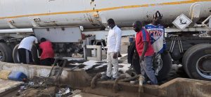 Kayes : plus de 88 camions-citernes d’hydrocarbures arrivent à Kayes