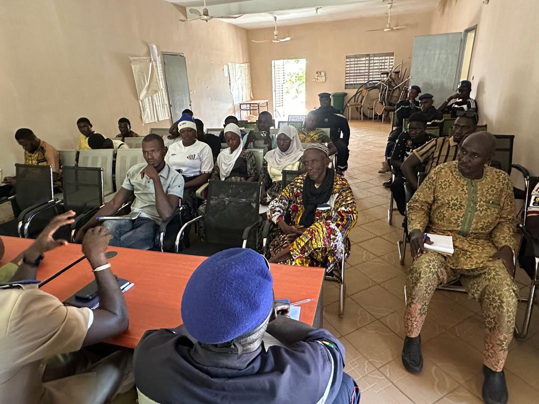 Kangaba : les bacheliers sensibilisés au code de la route et aux premiers secours