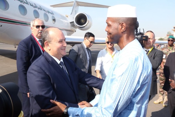 Coopération : le Premier ministre algérien est arrivé ce matin à Bamako, pour une visite de travail et d’amitié