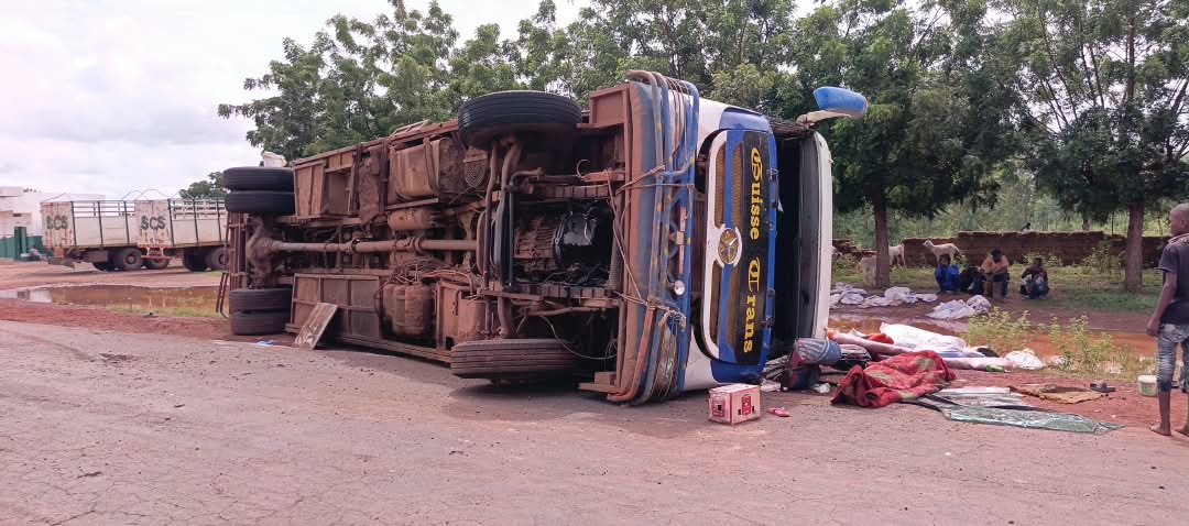 Bla : Un mort et 30 blessés dans un accident de la circulation sur la RN6
