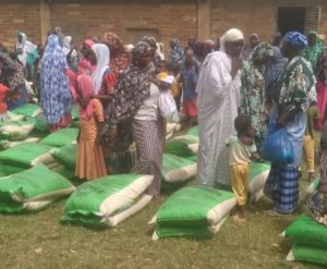 Macina : 50 tonnes de riz pour soutenir 500 ménages déplacés