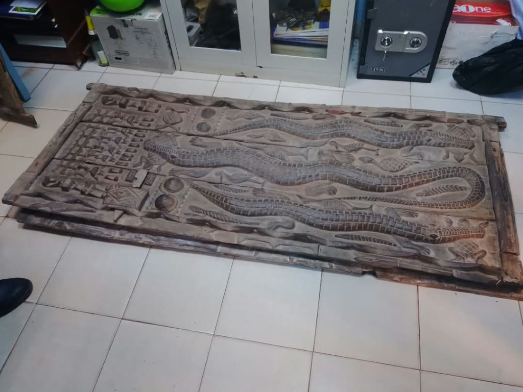 Kéniéba : Un homme appréhendé avec 3 portes du Musée d’archéologie et 75 paquets de 1000 dollars