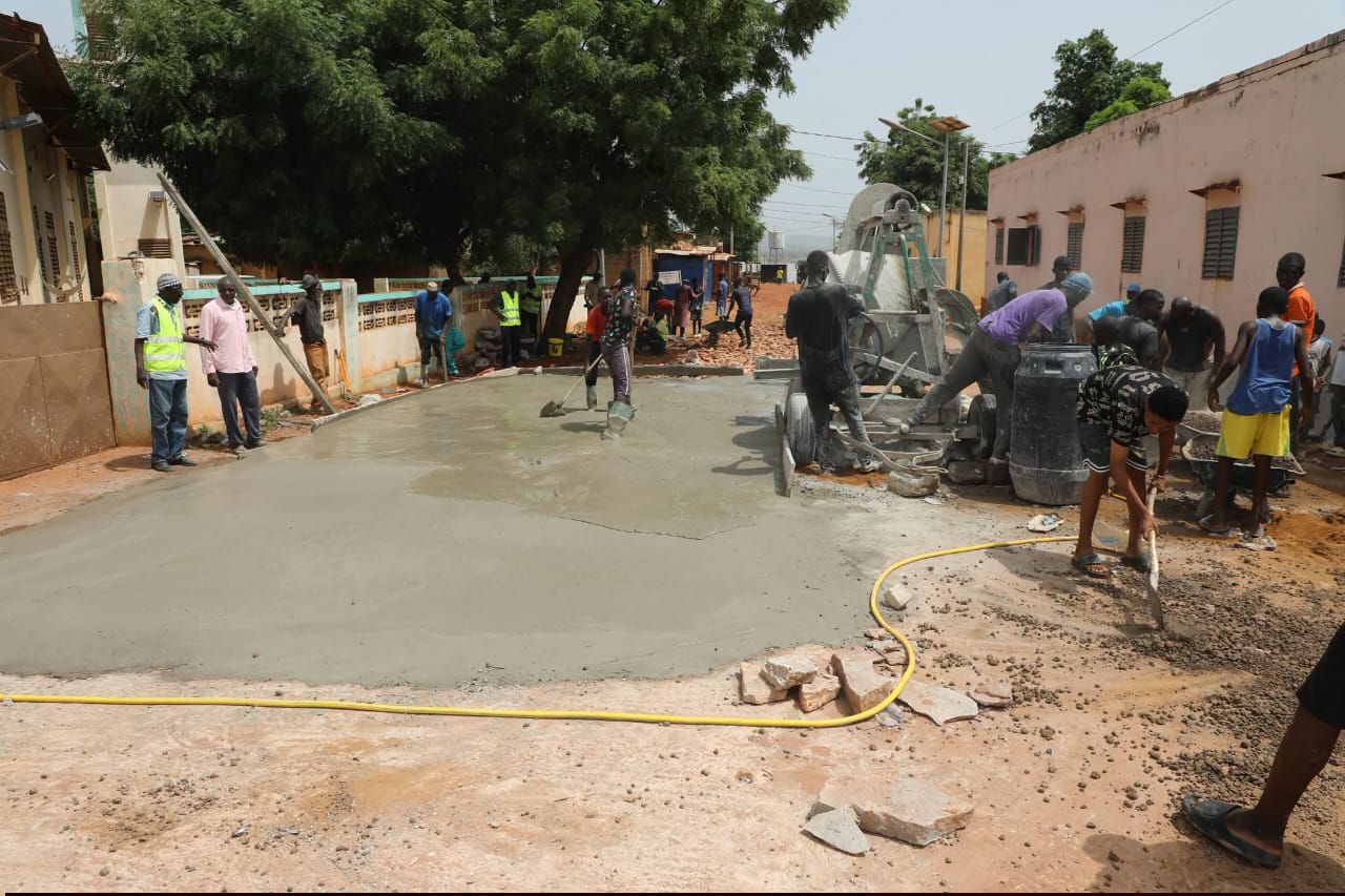 Koulikoro, Plateau1 :  le quartier se mobilise pour réhabiliter un tronçon de la route