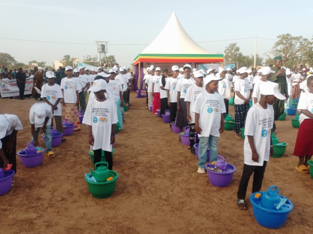 Journée mondiale du lavage des mains au savon : le Mali appelle à faire de l’hygiène un réflexe quotidien
